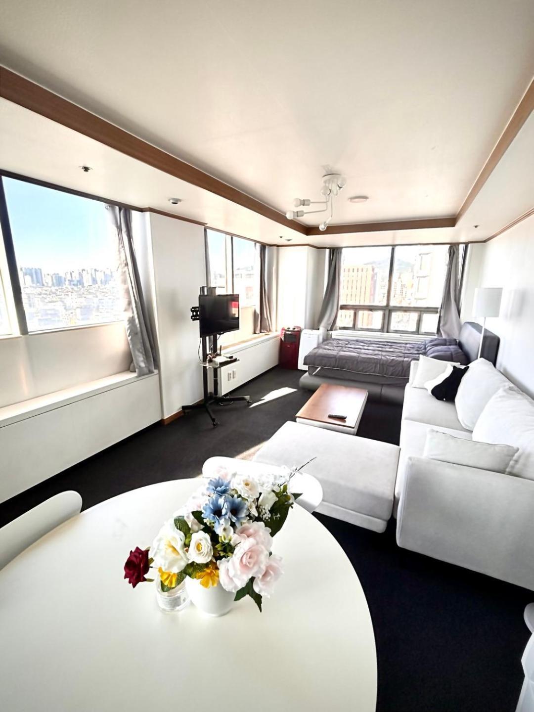 Apartamento The Sanctuary Rosa Innocta - 1 Min From Hongdae Exit 1