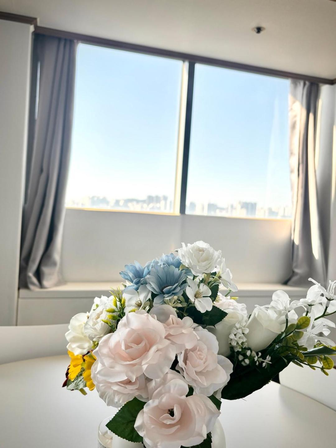 The Sanctuary Rosa Innocta - 1 Min From Hongdae Exit 1 * Seul